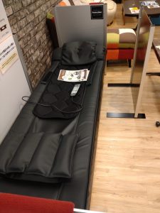 フランスベッドが開発したベッド型マッサージ器！ | LAPIAS万代家具 
